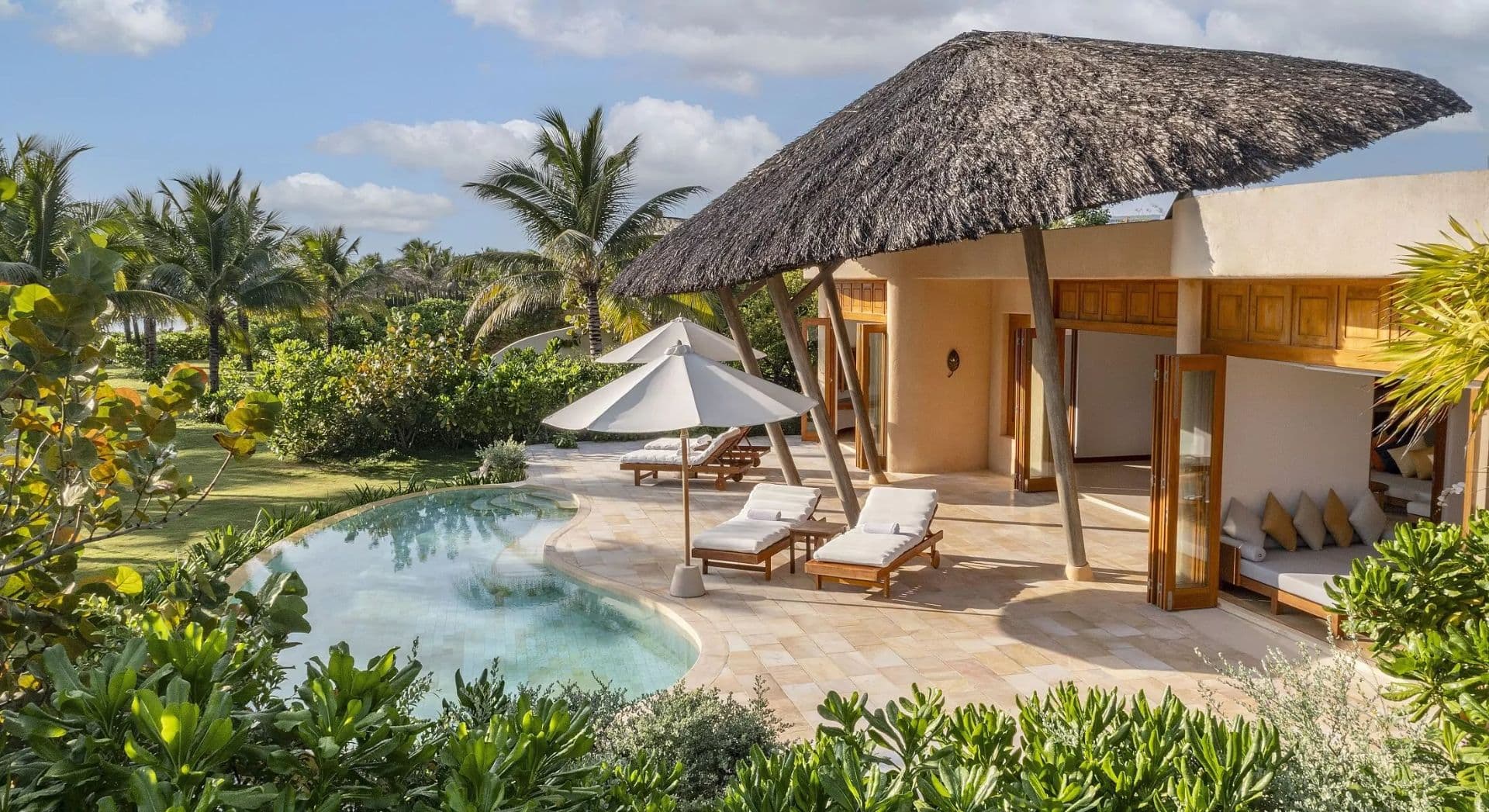 Combo Nghỉ Dưỡng Ana Mandara Cam Ranh - Ốc Đảo Xanh Mướt 3