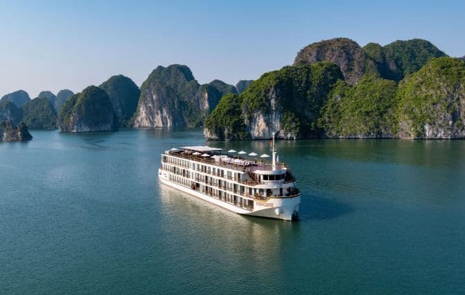 NGÀY 1: TUẦN CHÂU – VỊNH LAN HẠ - DU THUYỀN INDOCHINE ( ĂN TRƯA, TỐI)